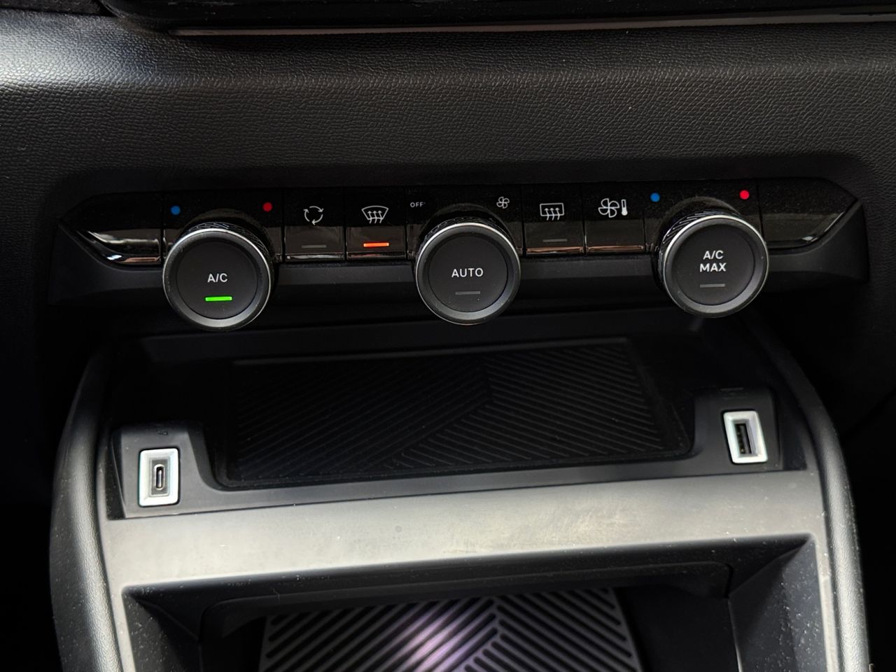 Citroën ë-C4 ELECTRICO 100 KW FEEL PACK - Foto 2