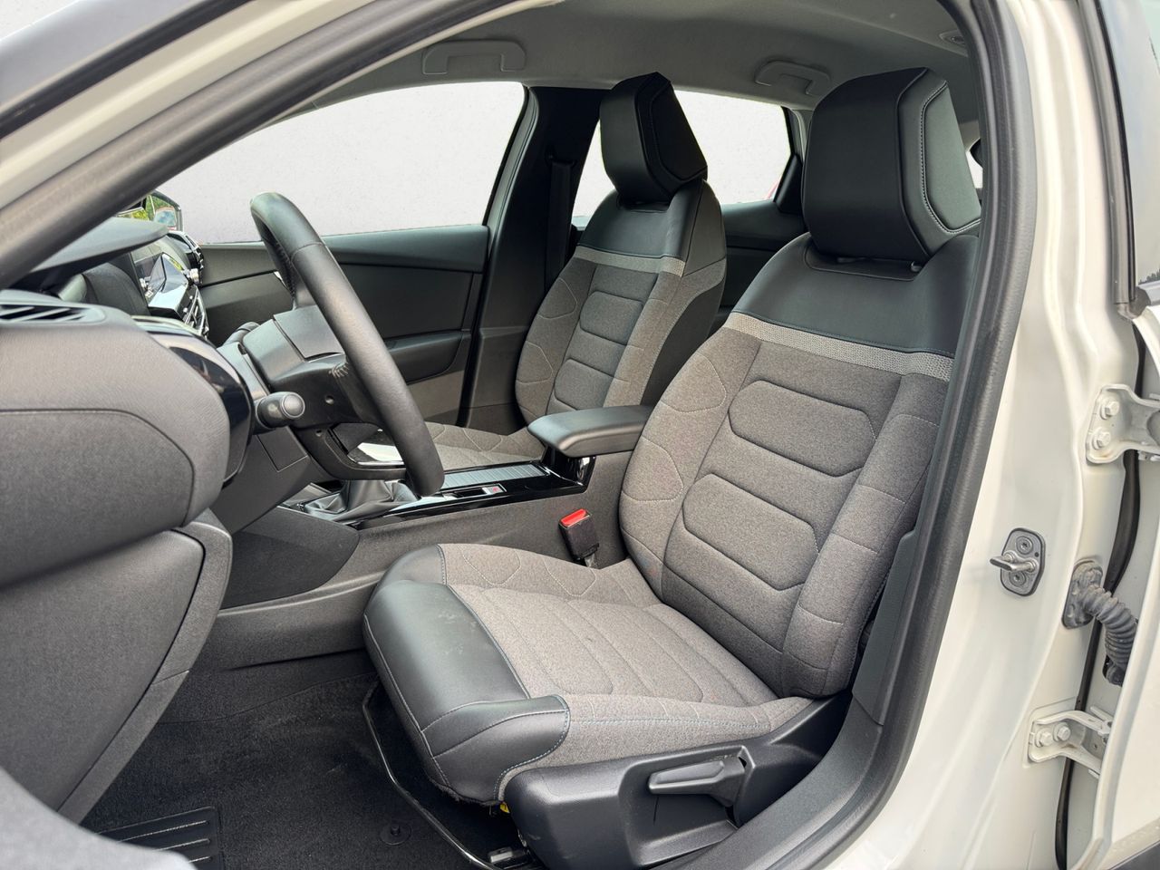 Citroën C4 PURE TECH 130 CV FEEL PACK - Foto 2