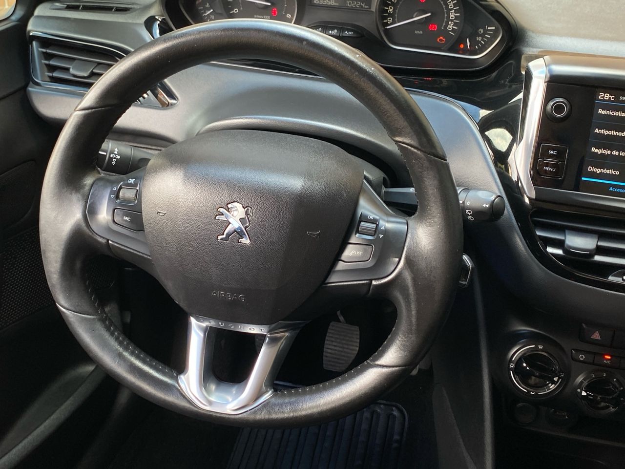 Peugeot 208 SIGNATURE BLUE HDI 100 CV - Foto 2