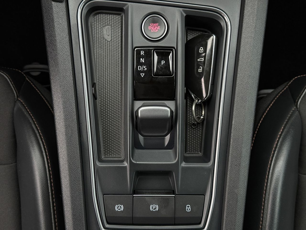 Cupra Formentor E-HYBRID 150 KW 204 CV DSG - Foto 2
