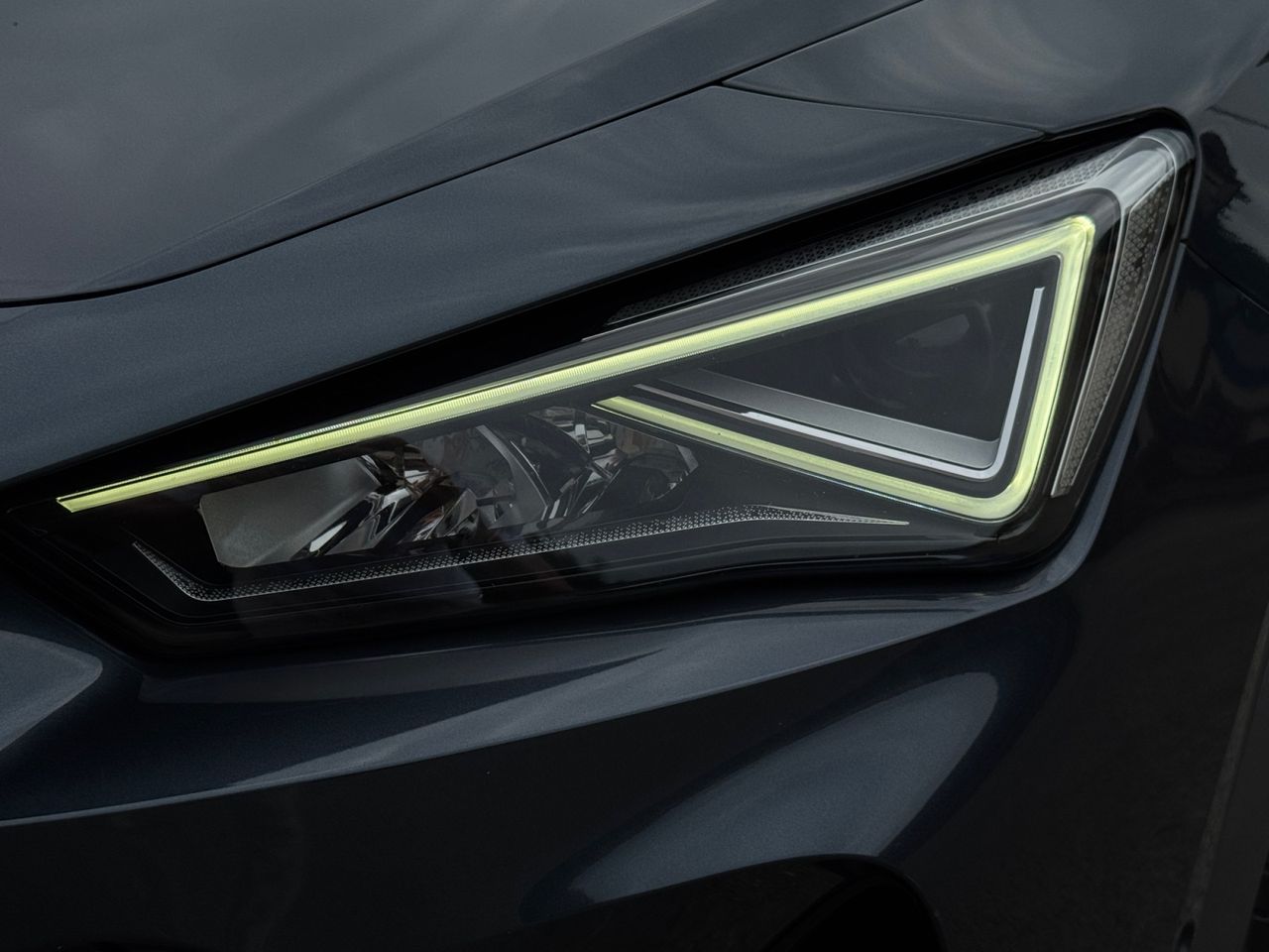 Cupra Formentor E-HYBRID 150 KW 204 CV DSG - Foto 2