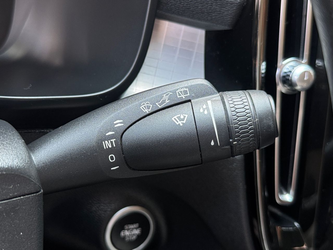 Volvo XC40 2.0 D3 - Foto 2