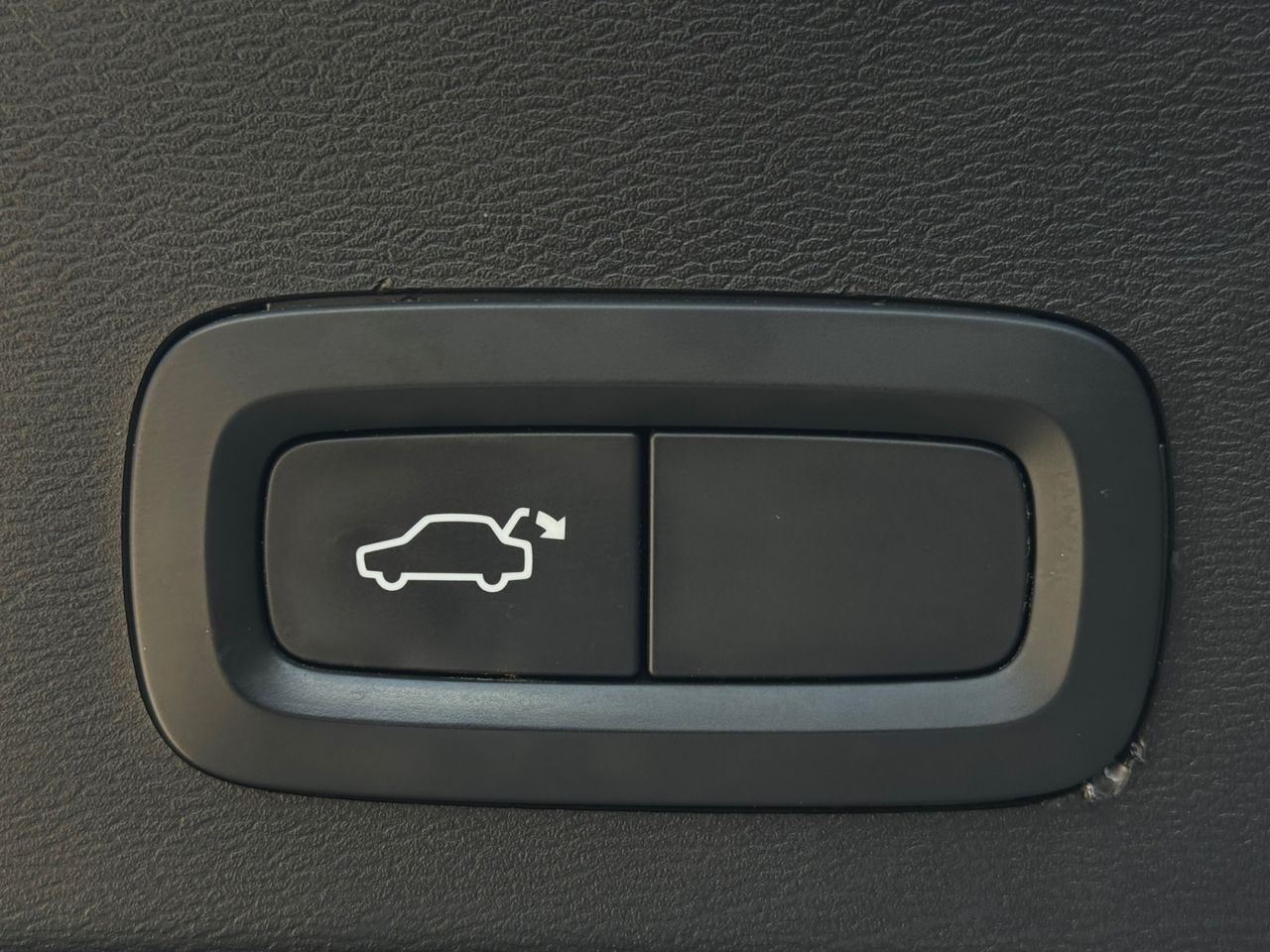Volvo XC40 2.0 D3 - Foto 2