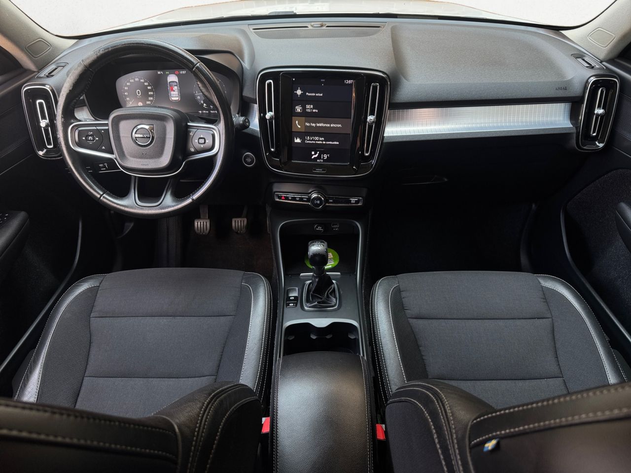 Volvo XC40 2.0 D3 - Foto 2