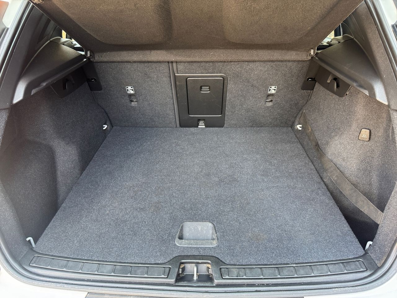 Volvo XC40 2.0 D3 - Foto 2