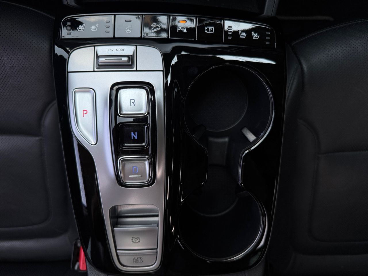 Hyundai Tucson 1.6 TGDI PHEV STYLE AUTO 4X4 - Foto 2