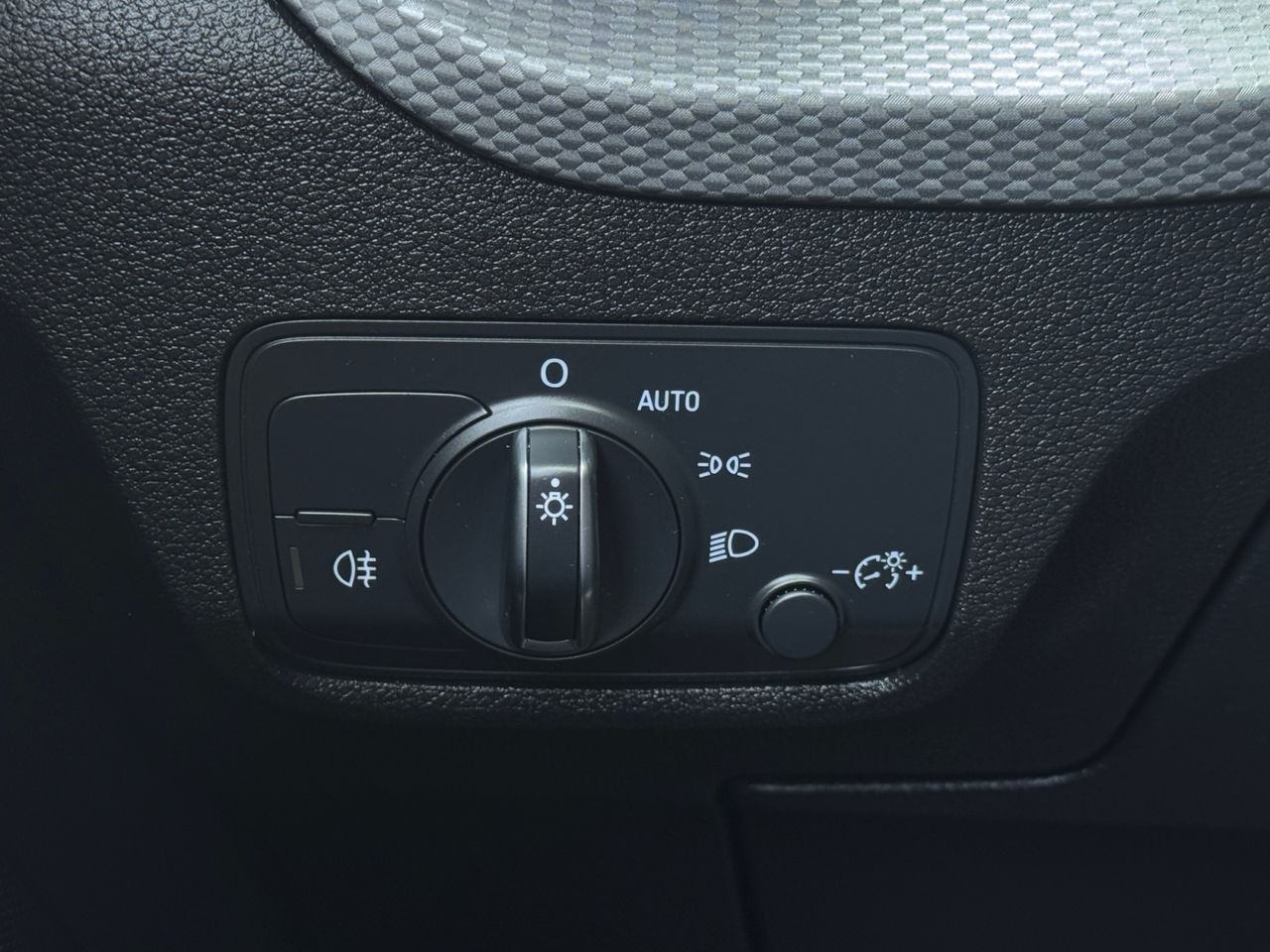 Audi Q2 35 TDI ADVANCED S TRONIC 110 KW - Foto 2