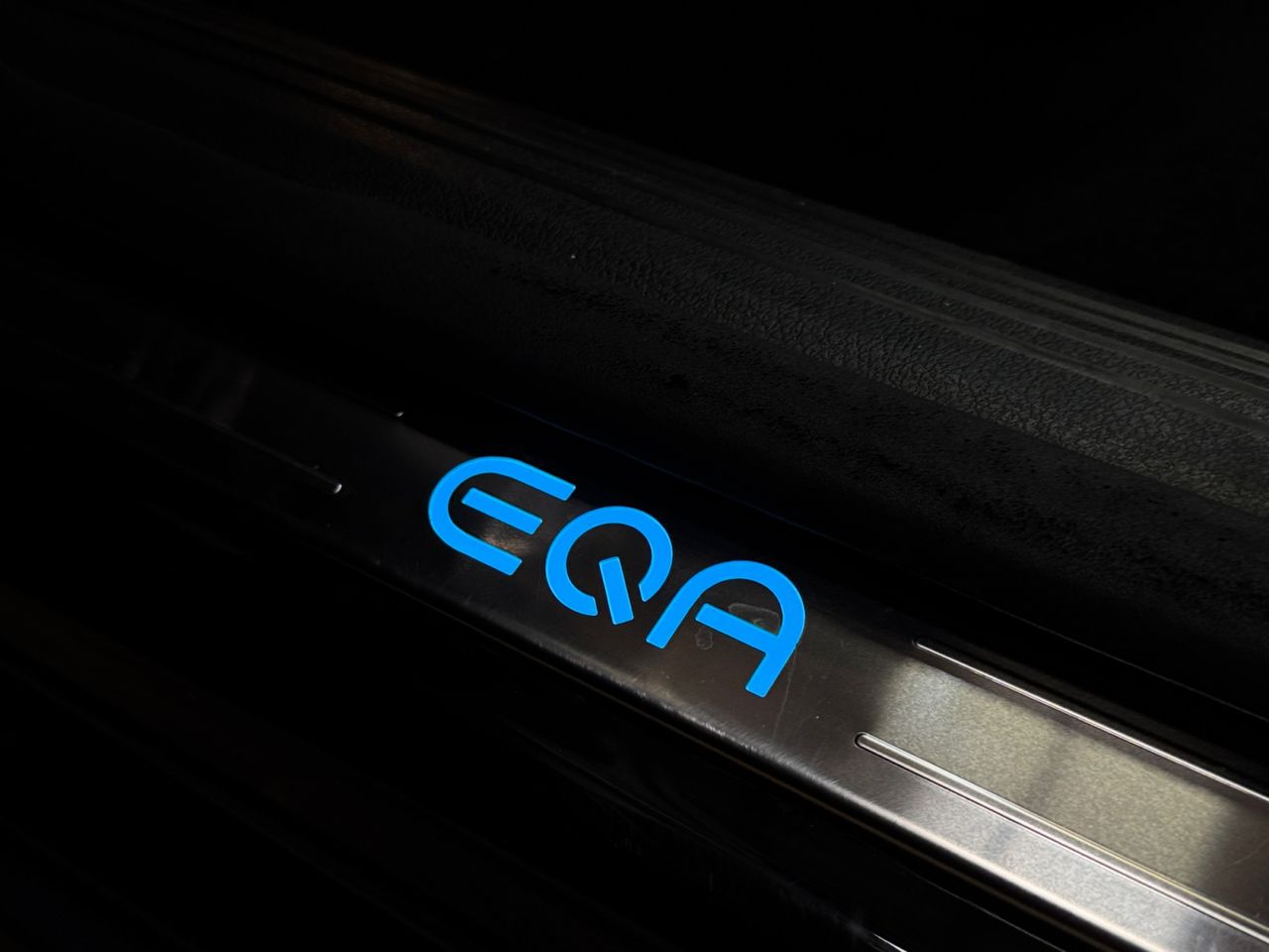 Mercedes EQA 250 AMG LINE LL 19