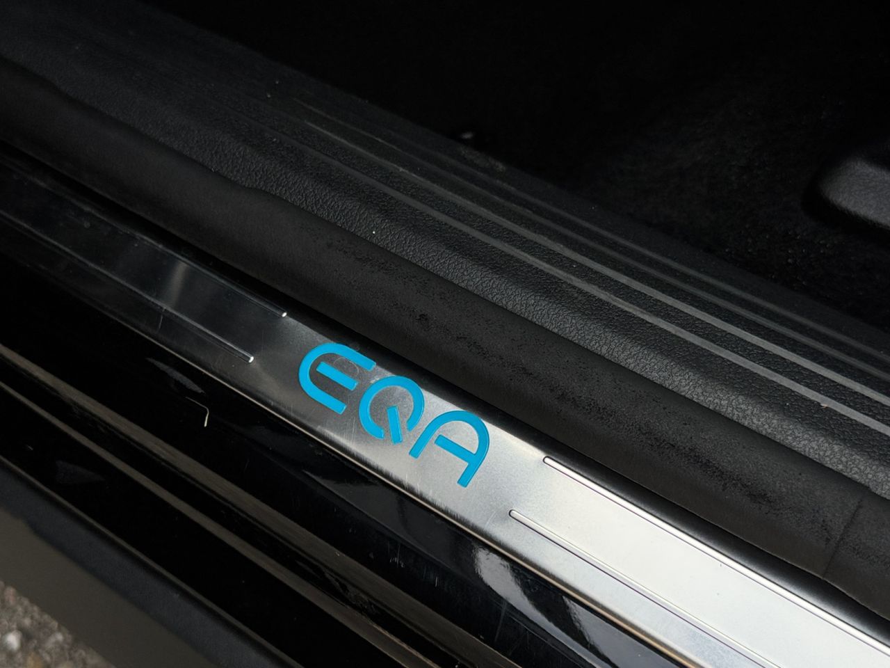Mercedes EQA 250 AMG LINE LL 19