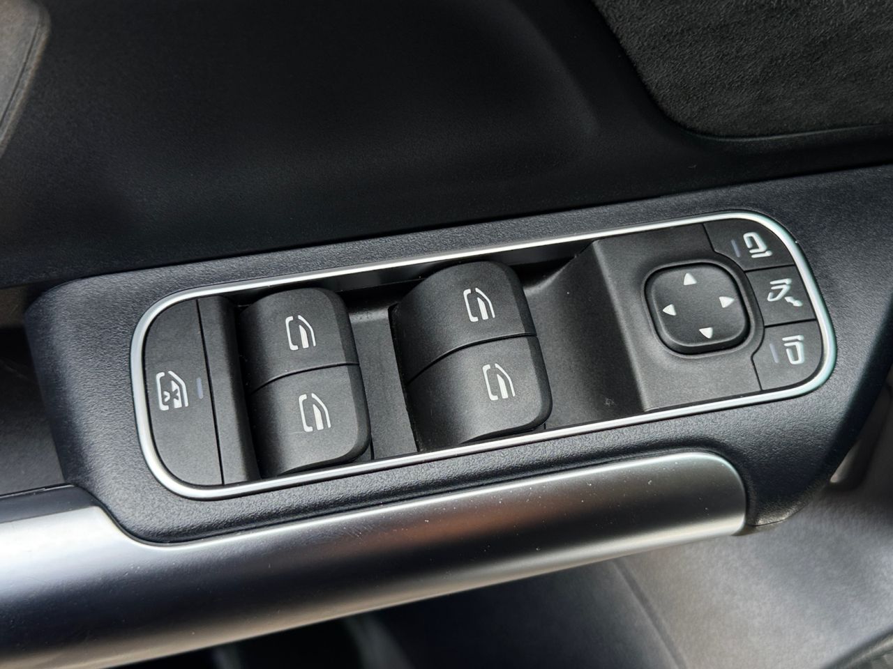 Mercedes EQA 250 AMG LINE LL 19