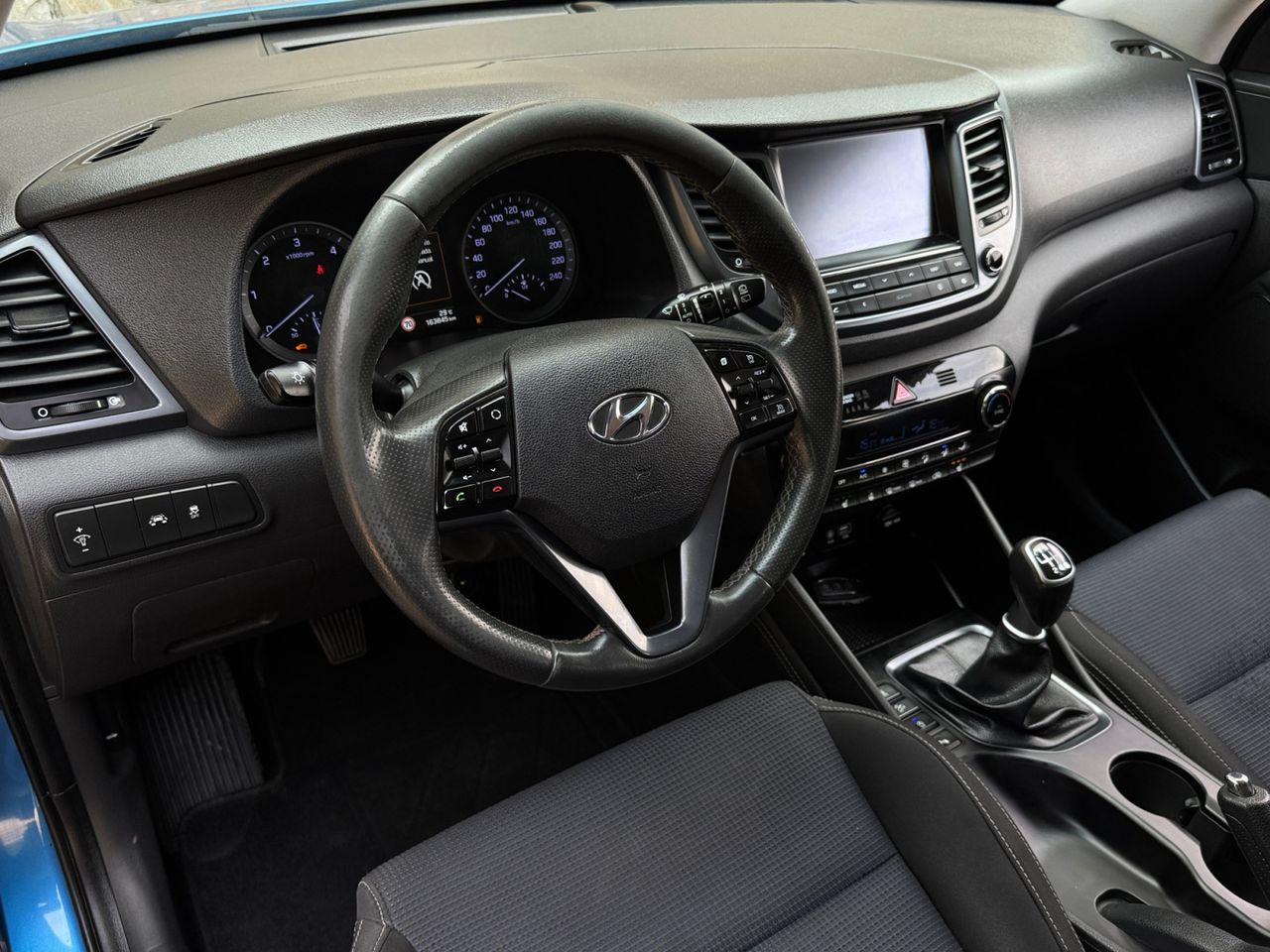 Hyundai Tucson 1.7 CRDI BLUE DR 25 ANIVERSARIO SKY 4X2 - Foto 2