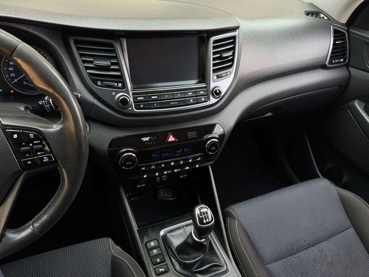 Hyundai Tucson 1.7 CRDI BLUE DR 25 ANIVERSARIO SKY 4X2 - Foto 2