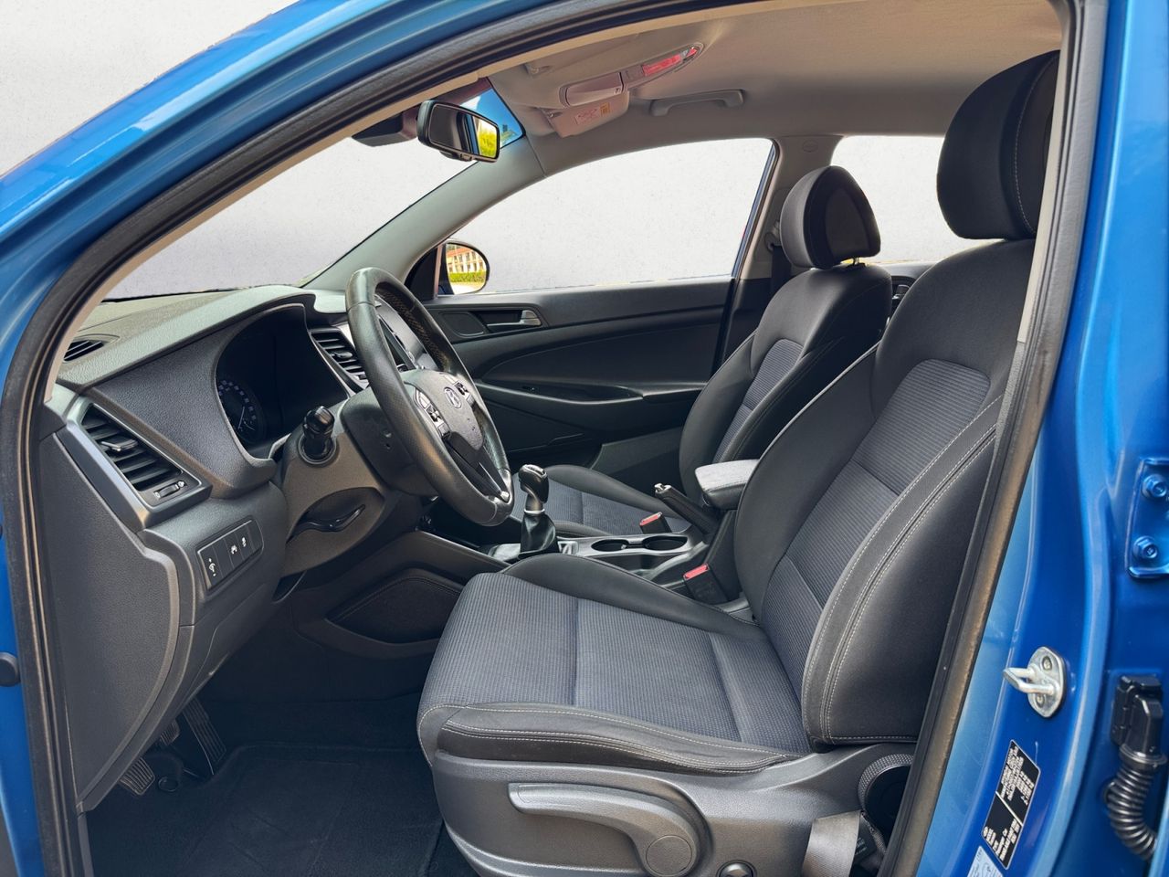 Hyundai Tucson 1.7 CRDI BLUE DR 25 ANIVERSARIO SKY 4X2 - Foto 2