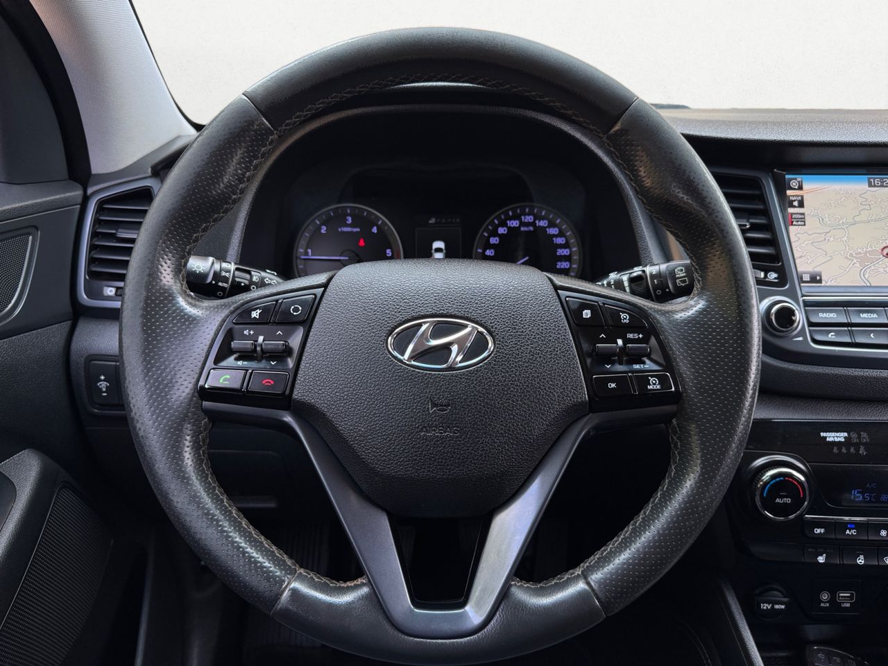 Hyundai Tucson 1.7 CRDI BLUE DR 25 ANIVERSARIO SKY 4X2 - Foto 2