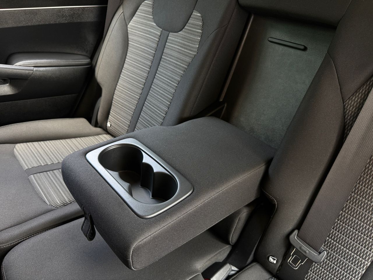 Kia Sorento CRDI DRIVE DCT 4X2 7 PLAZAS - Foto 2