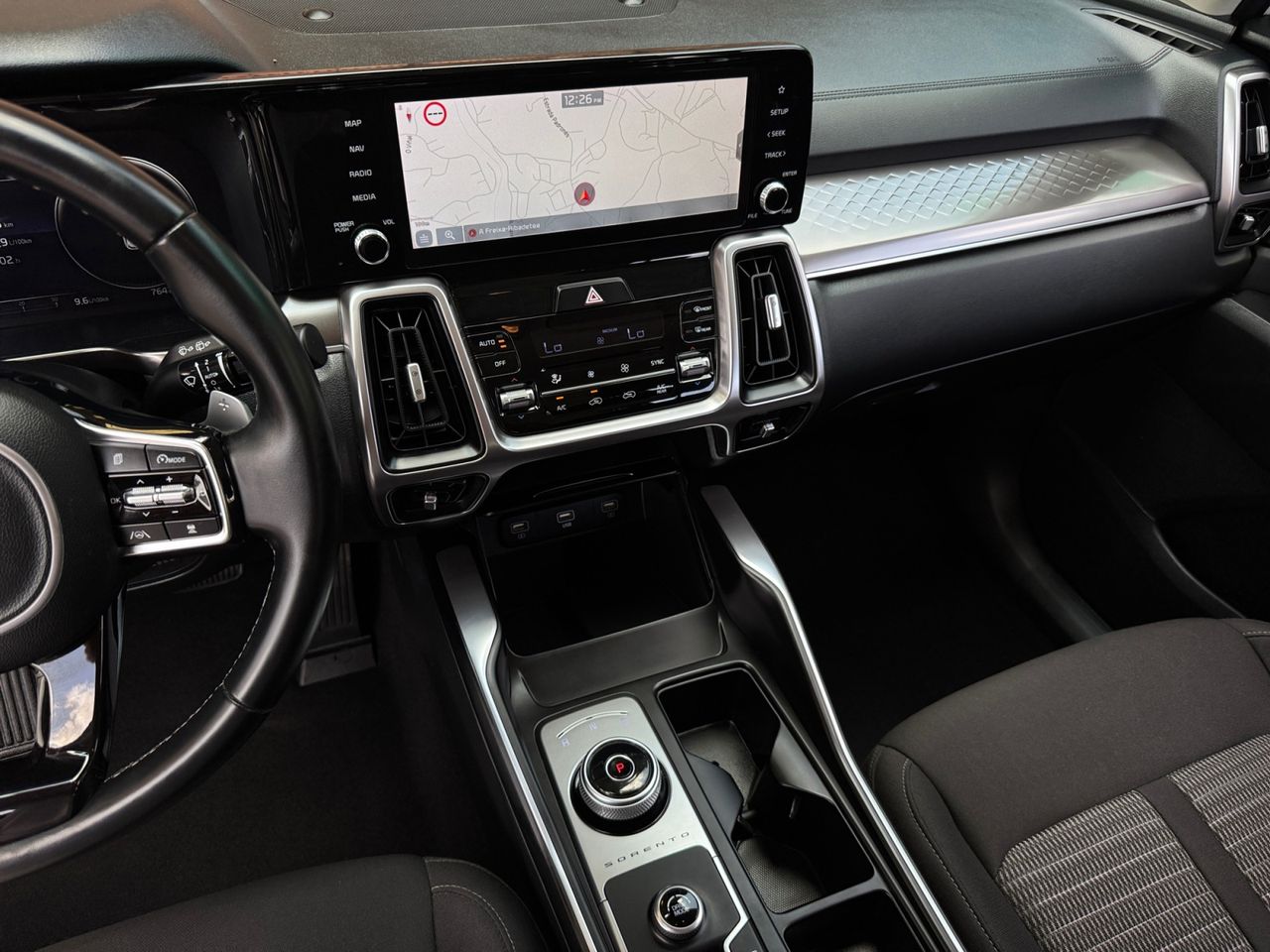 Kia Sorento CRDI DRIVE DCT 4X2 7 PLAZAS - Foto 2