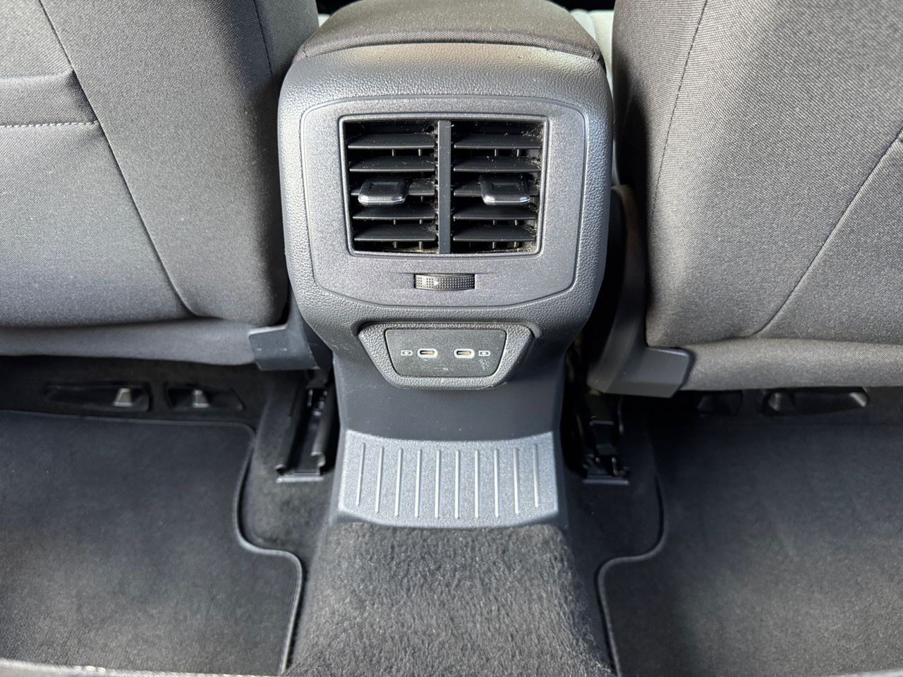 Volkswagen T-Roc 2.0 TDI LIFE 115 CV - Foto 2