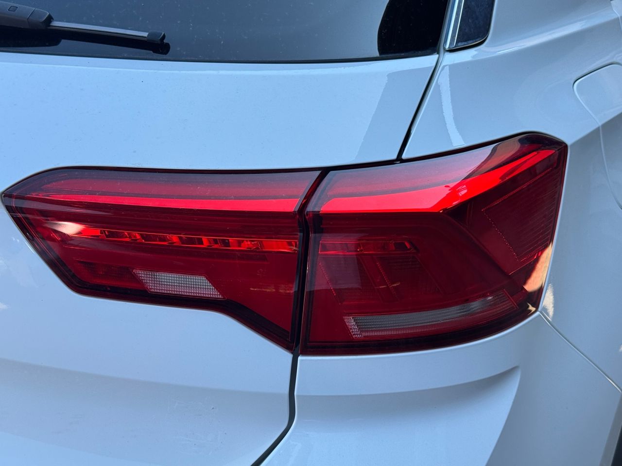 Volkswagen T-Roc 1.5 TSI ADVANCE DSG 7 - Foto 2