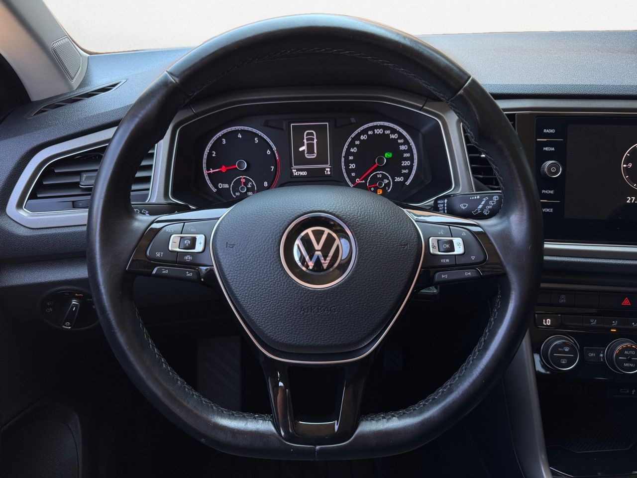 Volkswagen T-Roc 1.5 TSI ADVANCE DSG 7 - Foto 2