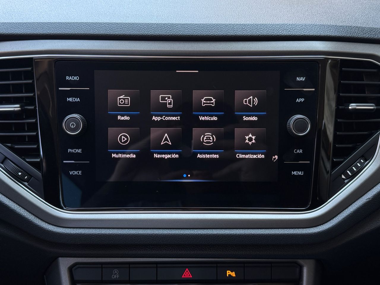 Volkswagen T-Roc 1.5 TSI ADVANCE DSG 7 - Foto 2