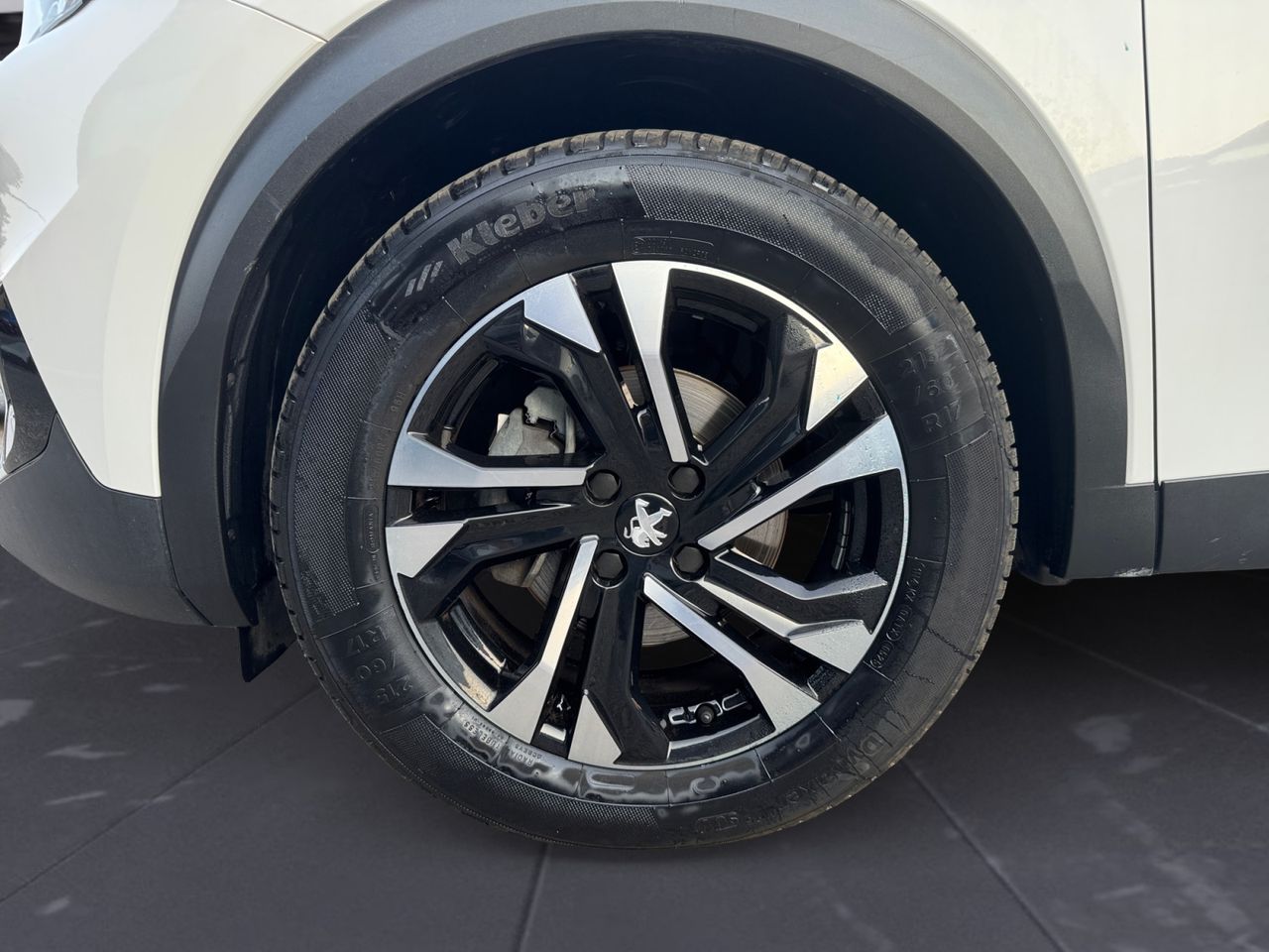 Peugeot 2008 ALLURE PACK BLUE HDI 110 CV - Foto 2