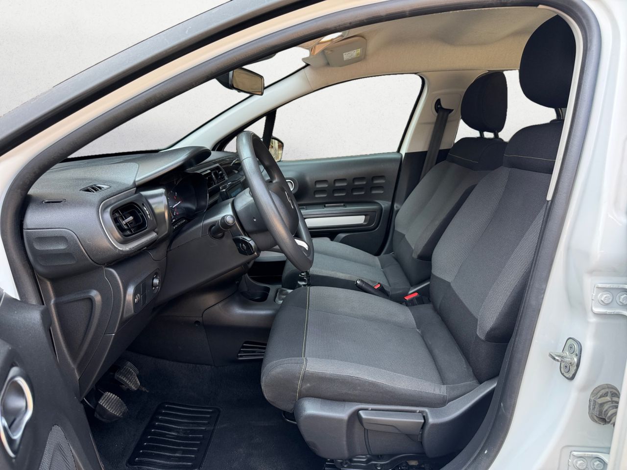 Citroën C3 BLUE HDI 100 CV FEEL - Foto 2