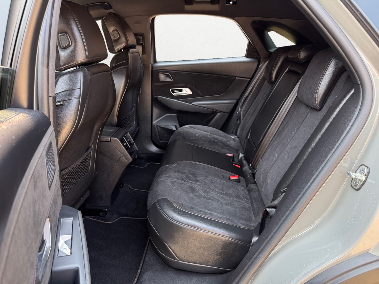 DS DS 7 Crossback E TENSE PERFORMANCE LINE - Foto 2
