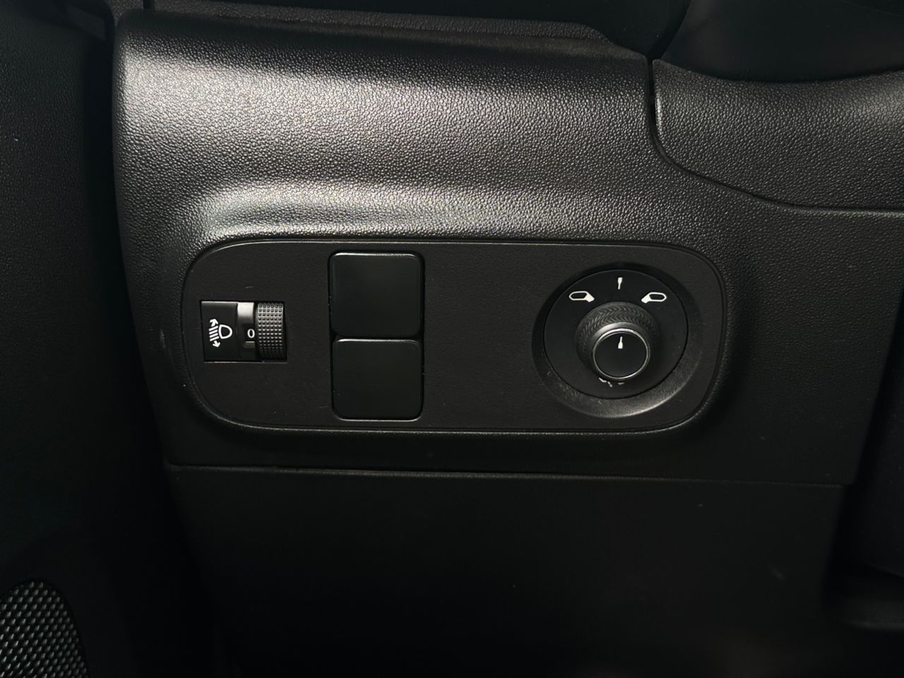 Citroën C3 BLUE HDI 100 CV FEEL PACK - Foto 2