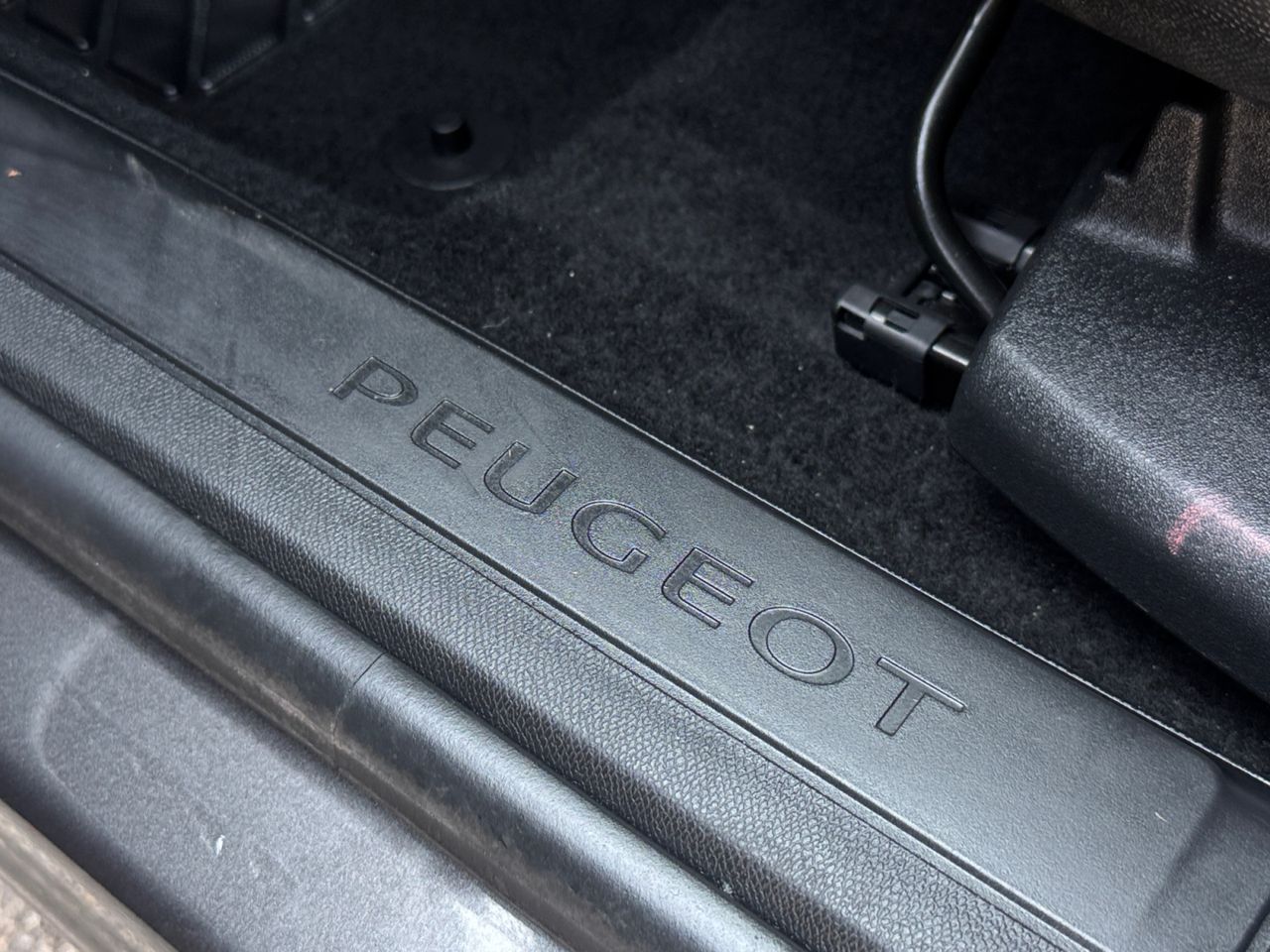 Peugeot 3008 Hybrid ALLURE PACK HYBRID 180 EAT8 - Foto 2