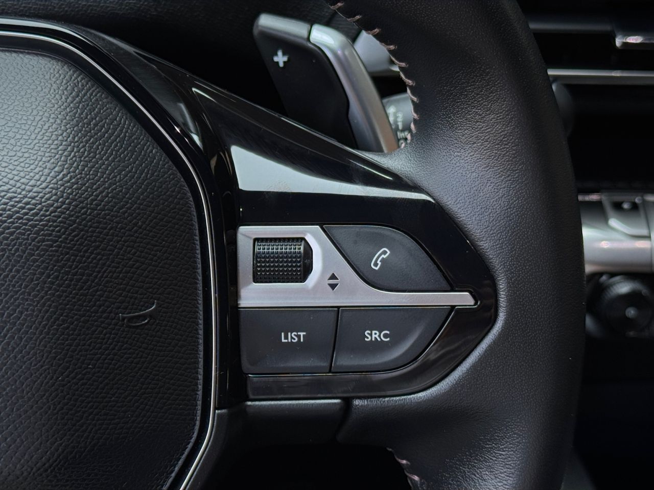 Peugeot 3008 Hybrid ALLURE PACK HYBRID 180 EAT8 - Foto 2