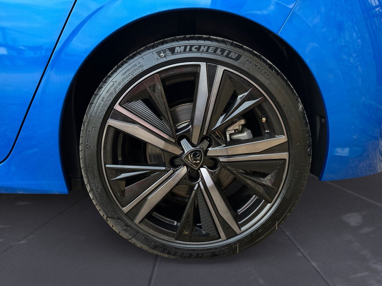 Peugeot 308 GT HYBRID 225 EAT8 - Foto 2