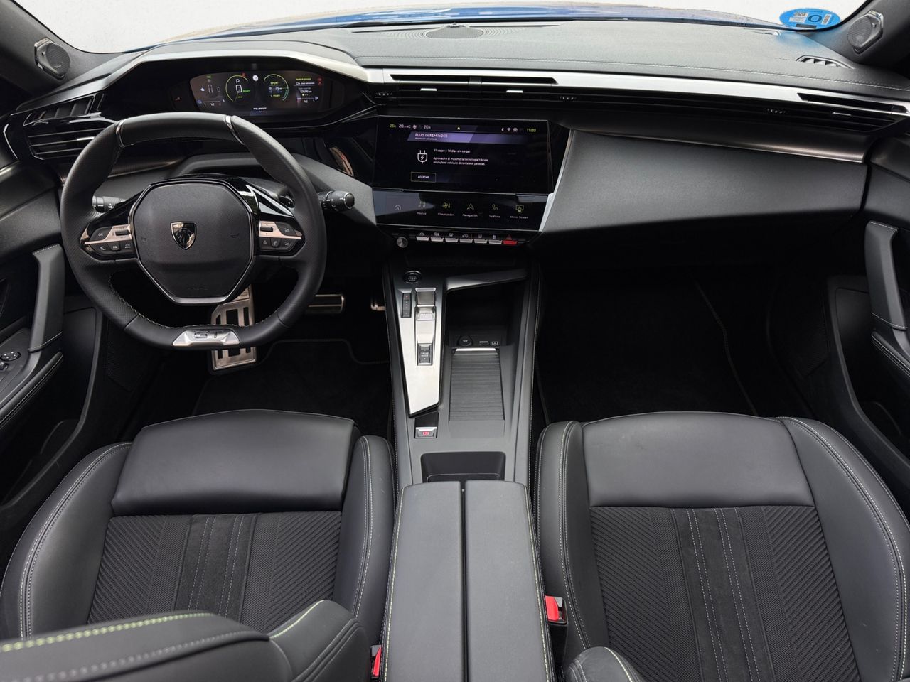 Peugeot 308 GT HYBRID 225 EAT8 - Foto 2