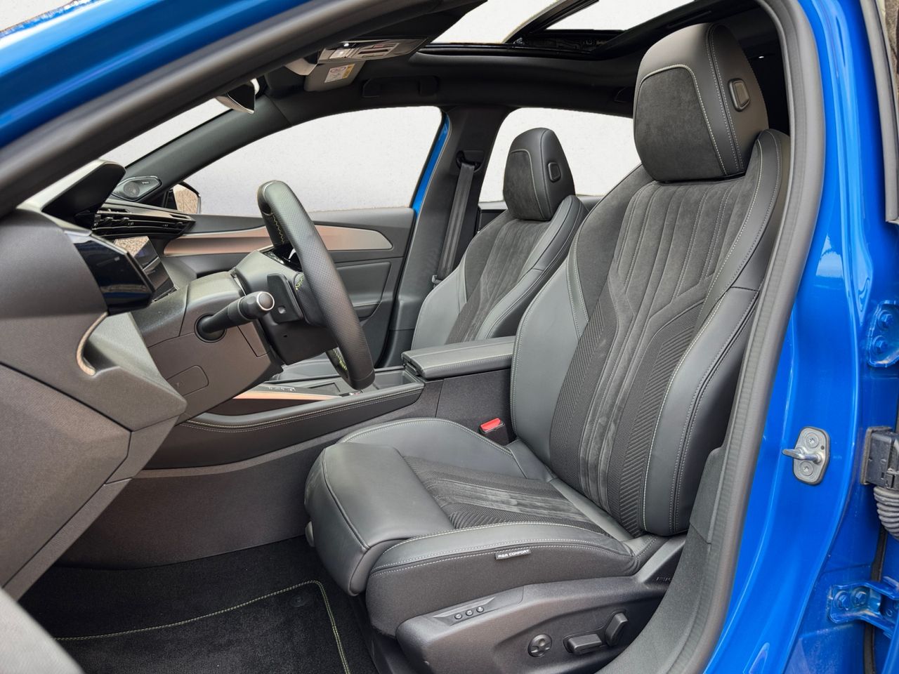 Peugeot 308 GT HYBRID 225 EAT8 - Foto 2