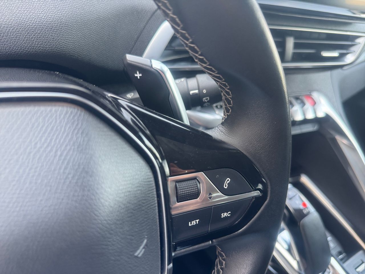 Peugeot 3008 Hybrid ALLURE PACK HYBRID 180 EAT8 - Foto 2