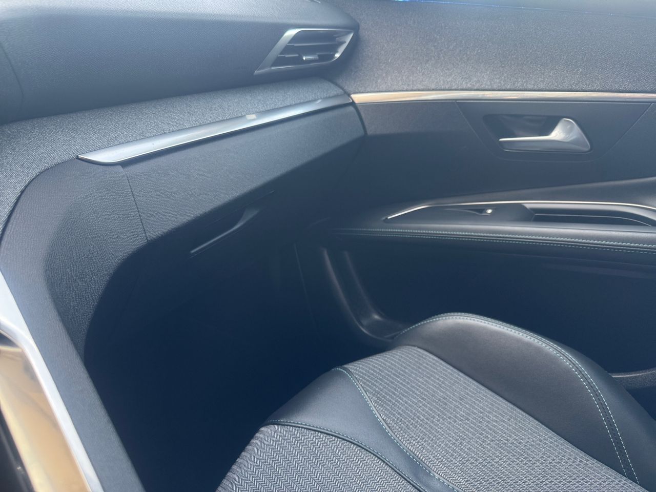Peugeot 3008 Hybrid ALLURE PACK HYBRID 180 EAT8 - Foto 2