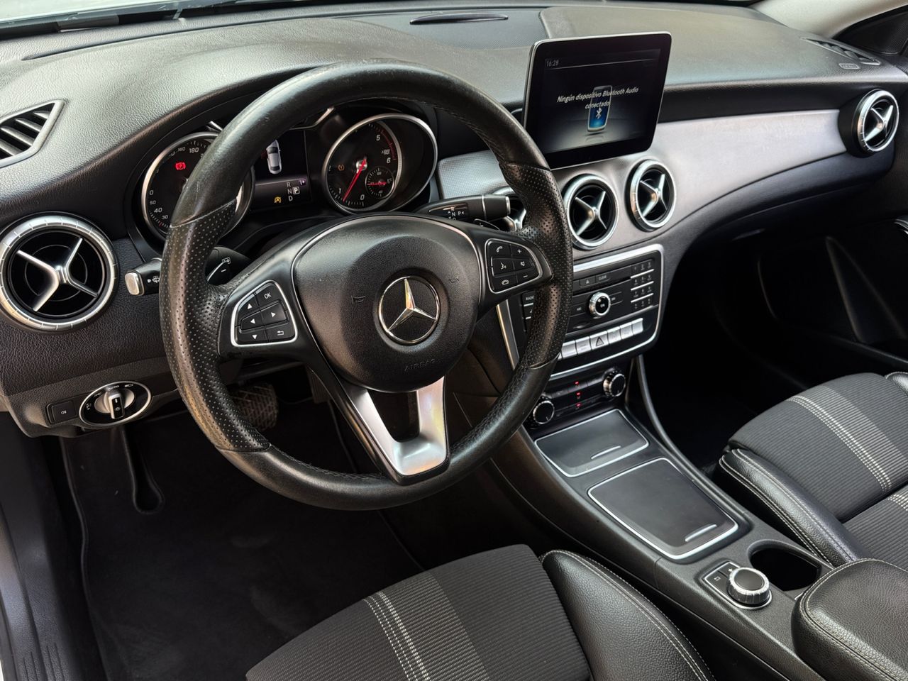 Mercedes CLA 200 D - Foto 2