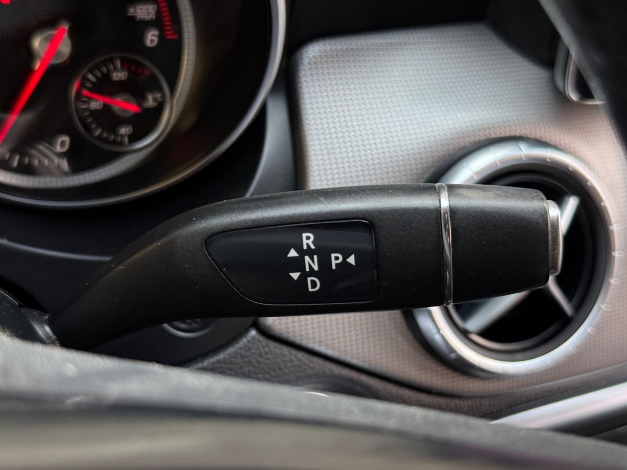 Mercedes CLA 200 D - Foto 2