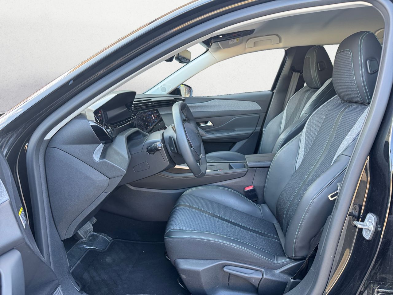 Peugeot 308 ALLURE HYBRID  EAT - Foto 2