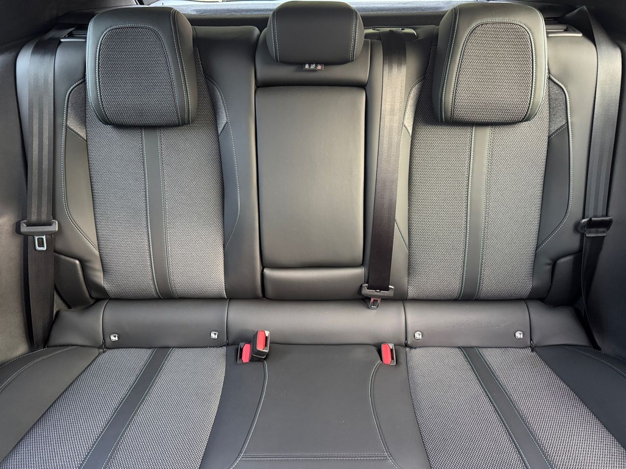 Peugeot 308 ALLURE HYBRID  EAT - Foto 2