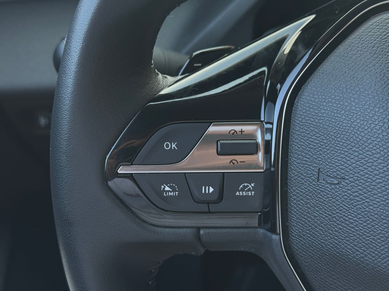 Peugeot 308 ALLURE HYBRID  EAT - Foto 2