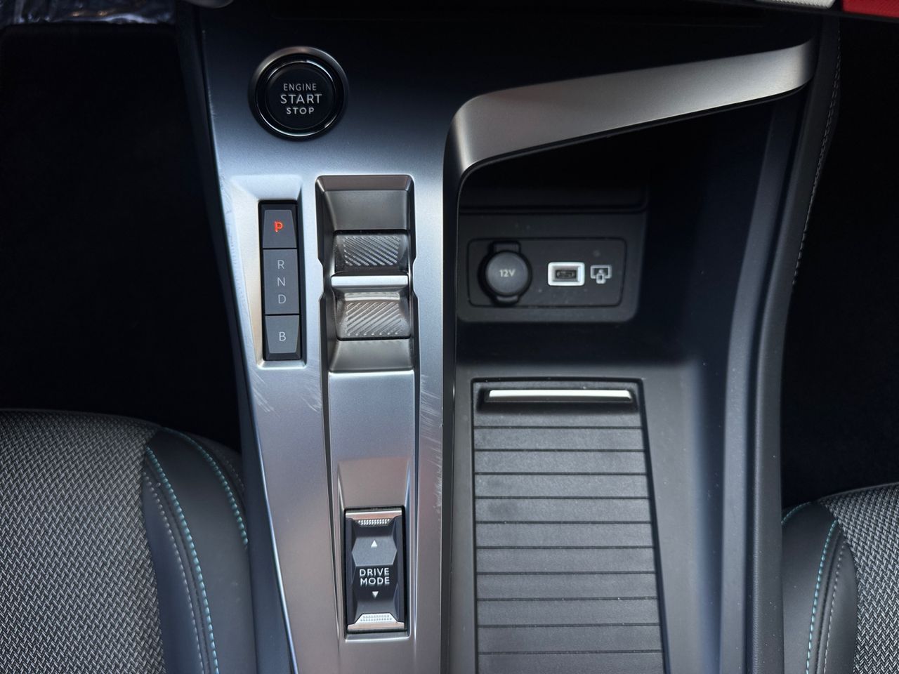 Peugeot 308 ALLURE HYBRID  EAT - Foto 2