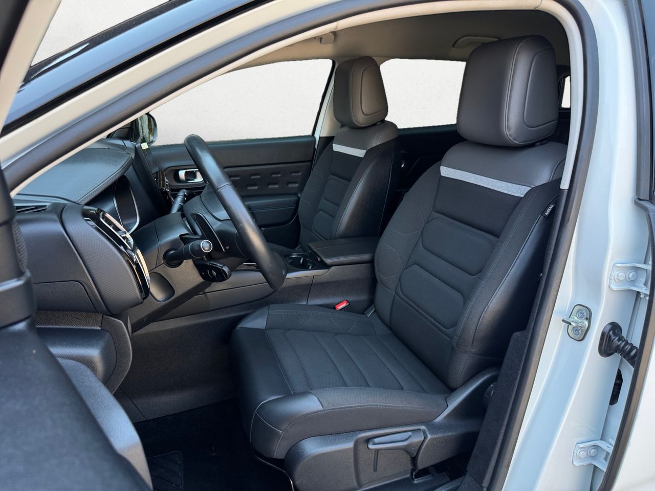 Citroën C5 Aircross HYBRID 225 EAT8 FEEL PACK - Foto 2