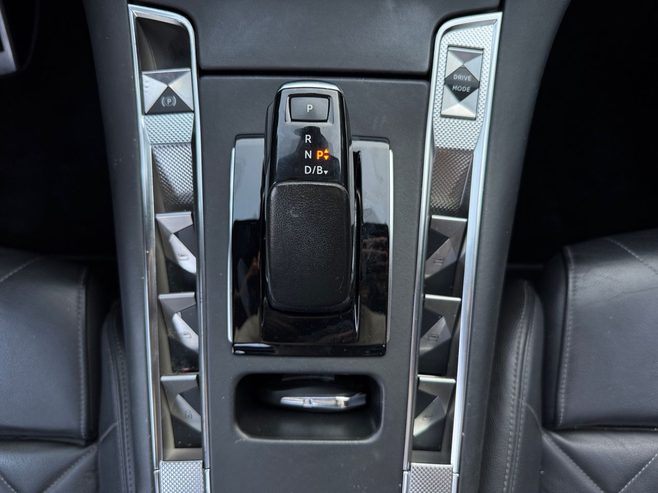 DS DS 7 Crossback E TENSE 300 4X4 LIGNE NOIRE - Foto 2