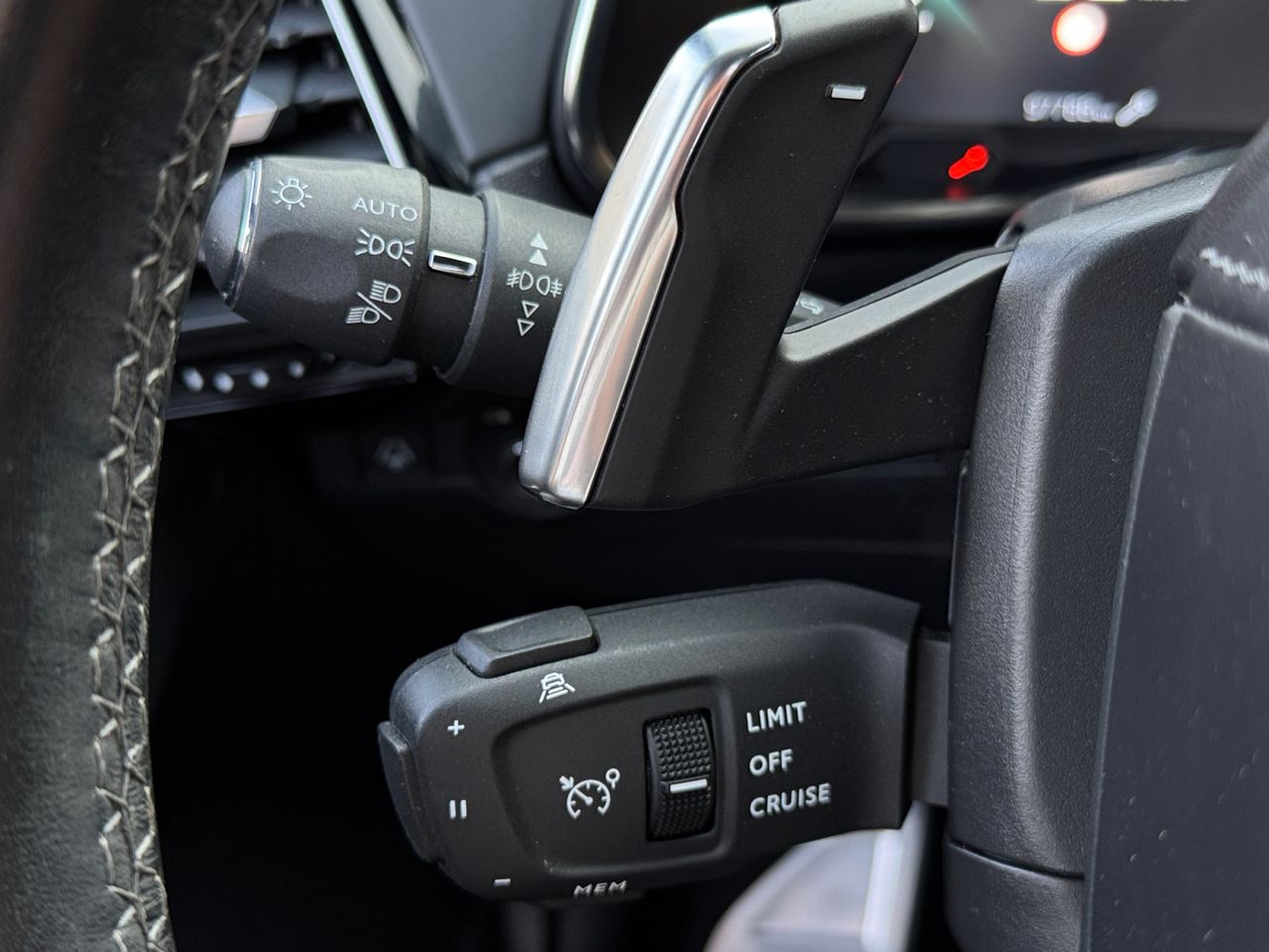 DS DS 7 Crossback E TENSE 300 4X4 LIGNE NOIRE - Foto 2