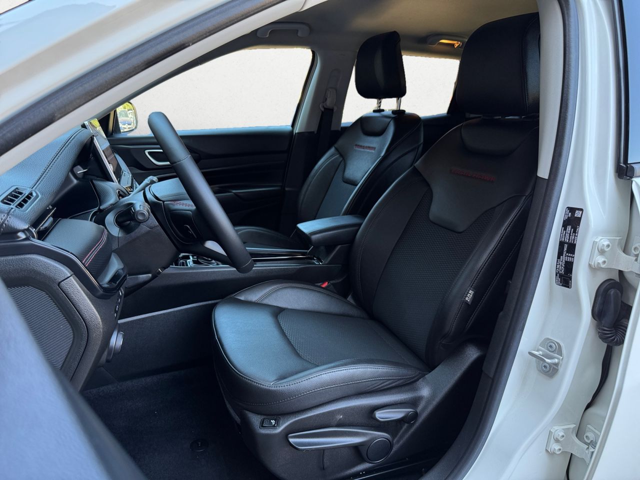 Jeep Compass 4XE 1.3 PHEV TRAIHAWK AT AWD 240 CV - Foto 2