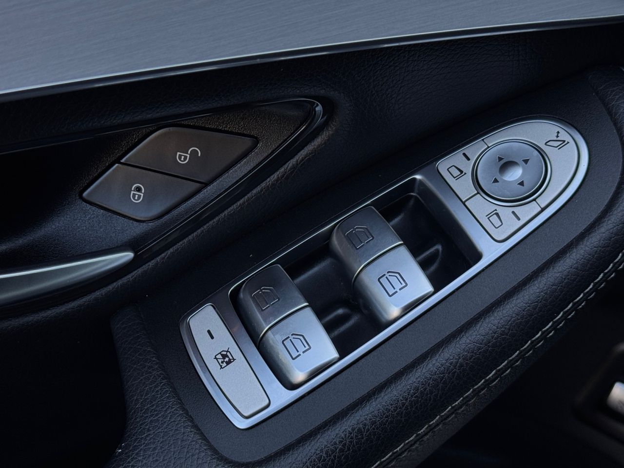 Mercedes GLC 200 D 4 MATIC - Foto 2