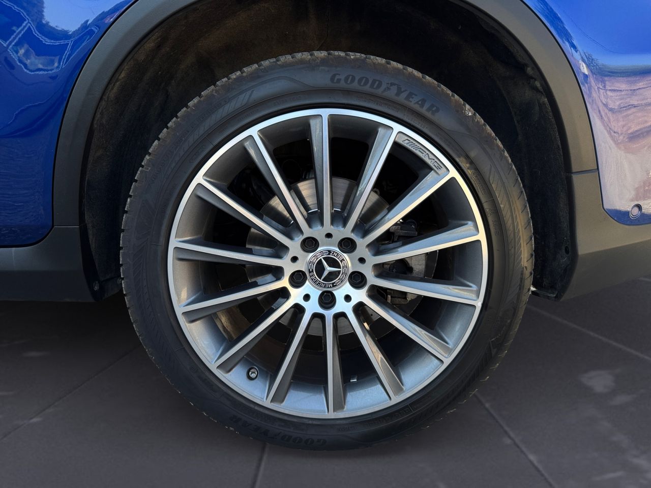 Mercedes GLC 200 D 4 MATIC - Foto 2
