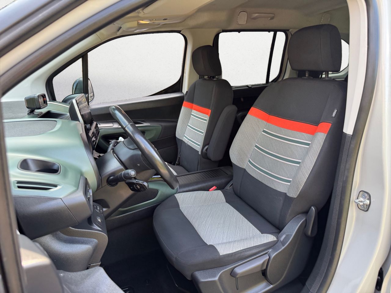 Citroën Berlingo TALLA XL BLUE HDI 130 CV SHINE - Foto 2