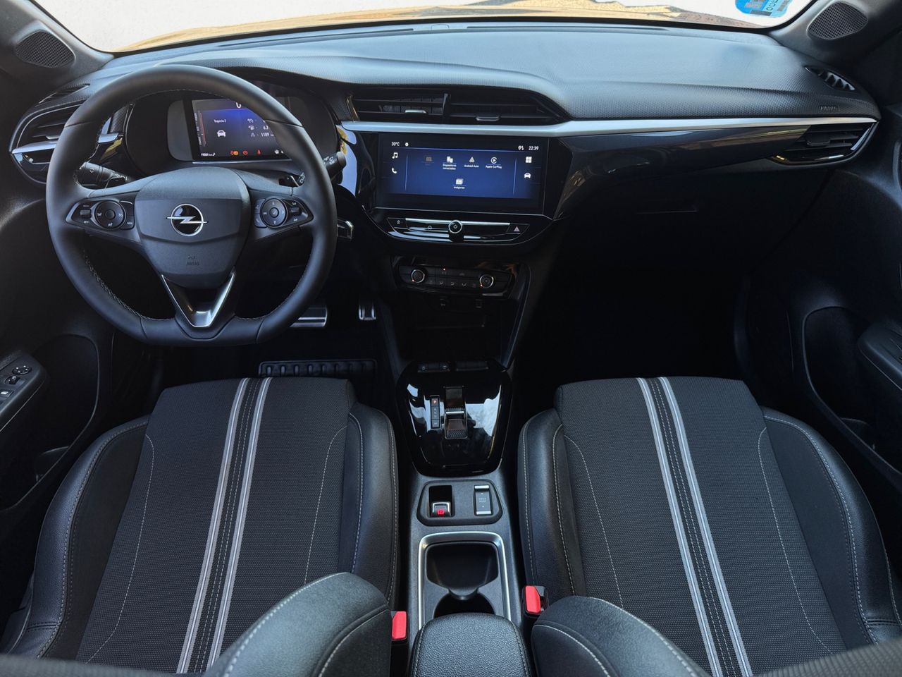 Opel Corsa GS 1.2T XHL HYBRID e DCT6 S/S 100 CV - Foto 2
