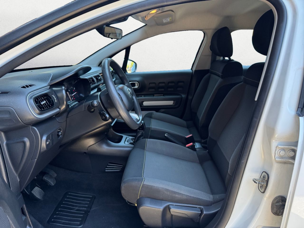 Citroën C3 PURE TECH 83 CV FEEL - Foto 2